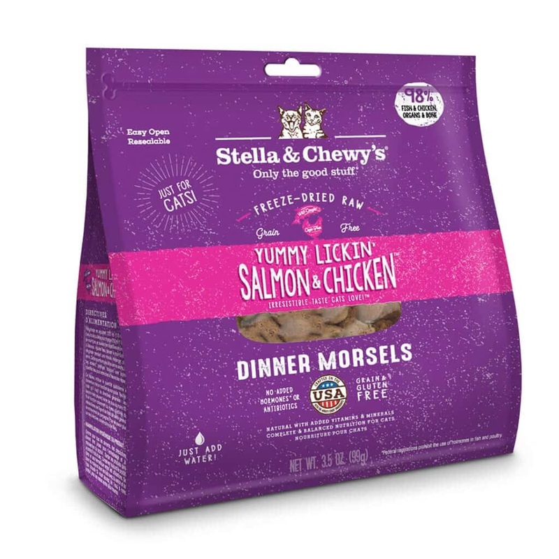Stella & Chewy's Dinner Morsels Yummy Lickin  Salmon & Chicken Freeze-dried Raw Dinner Morsels Cat Food 3.5oz