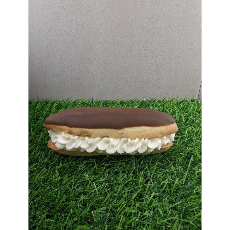 Pooch Treats - Carob Eclair