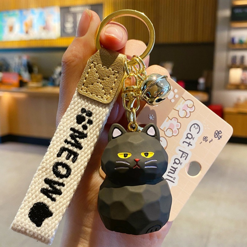Wooden Carving Miao Miao Cat Family Keychain 4.73.4cm